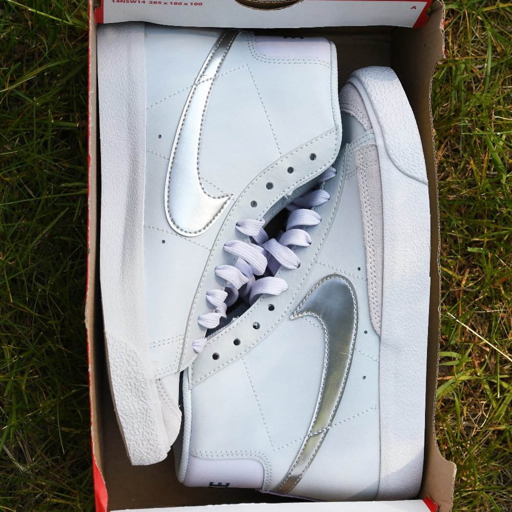 Nike Blazer Mid '77 (GS) Pure Platinum/Metallic Silver/Barely Grape DA4086-010